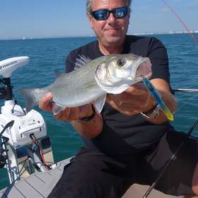 Pêche en surface avec Eric Arnaud